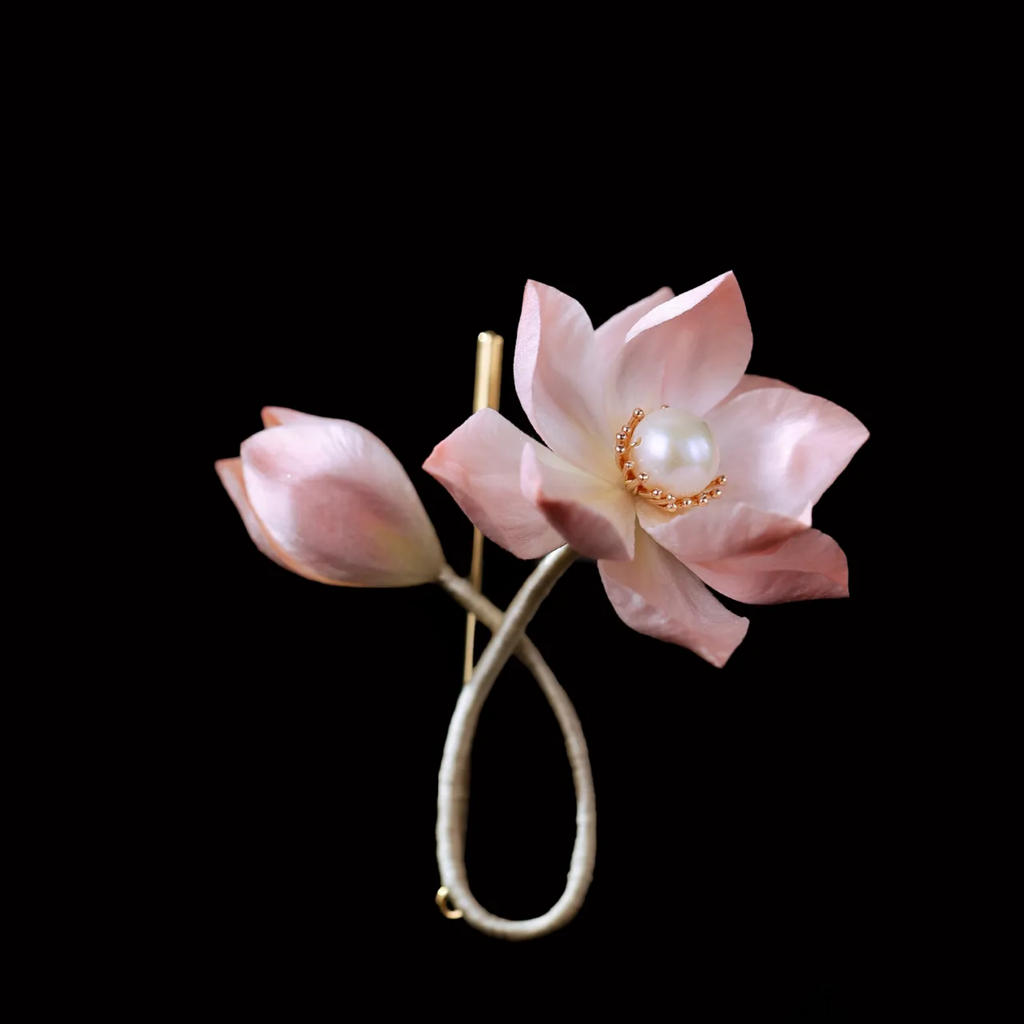 Lotus Flower Brooch Handmade with Silk Thread – Traditional Ronghua Botanical Jewelry, Pink Floral Accessory, Unique Nature Inspired Gift