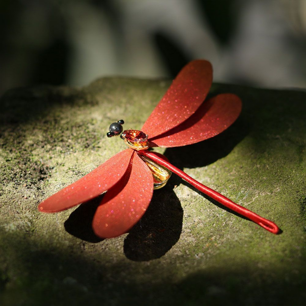 Handmade Dragonfly Brooch & Hairpiece – Silk Thread Ronghua Jewelry Inspired by Dragonflies, Nature & Summer Light