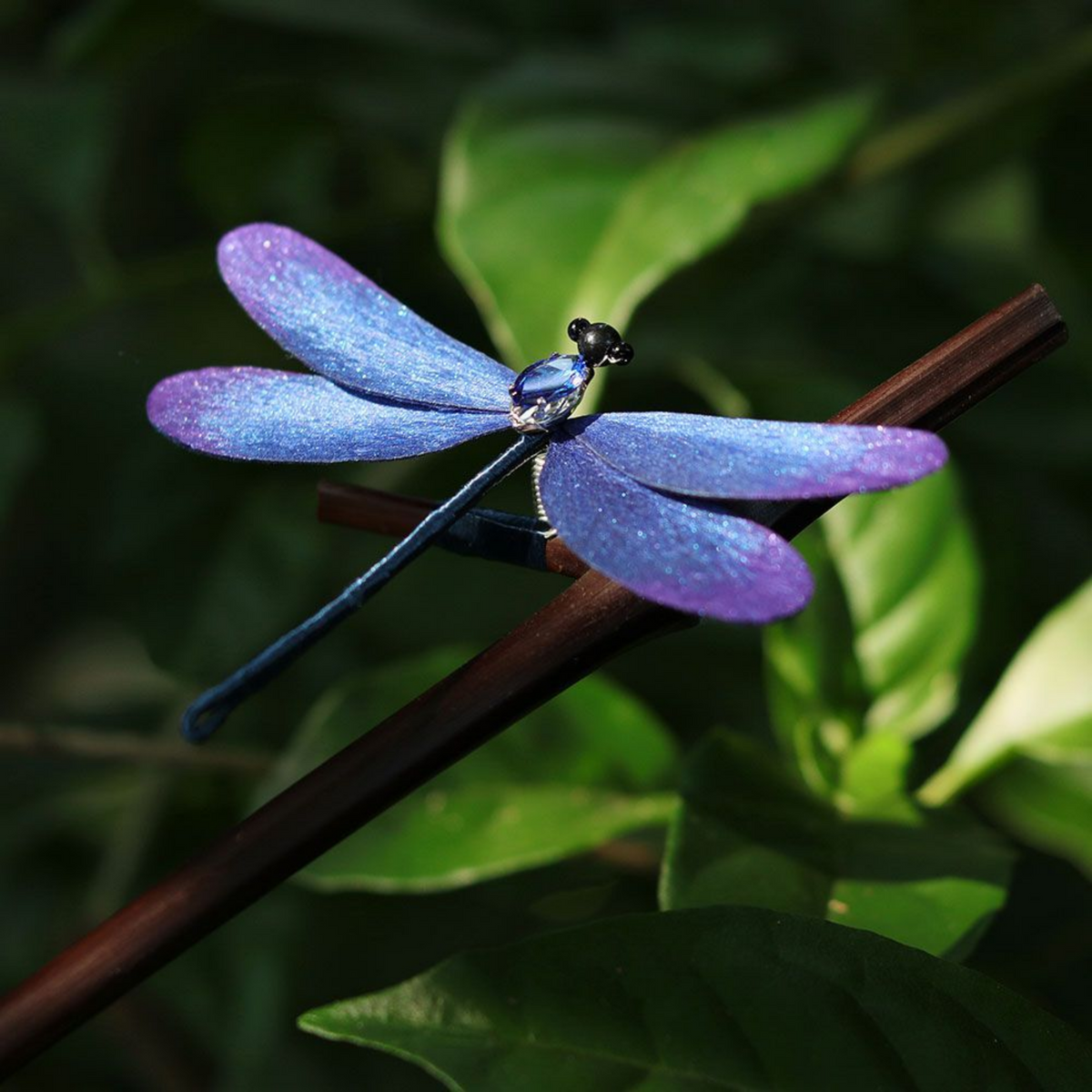 Handmade Dragonfly Brooch & Hairpiece – Silk Thread Ronghua Jewelry Inspired by Dragonflies, Nature & Summer Light