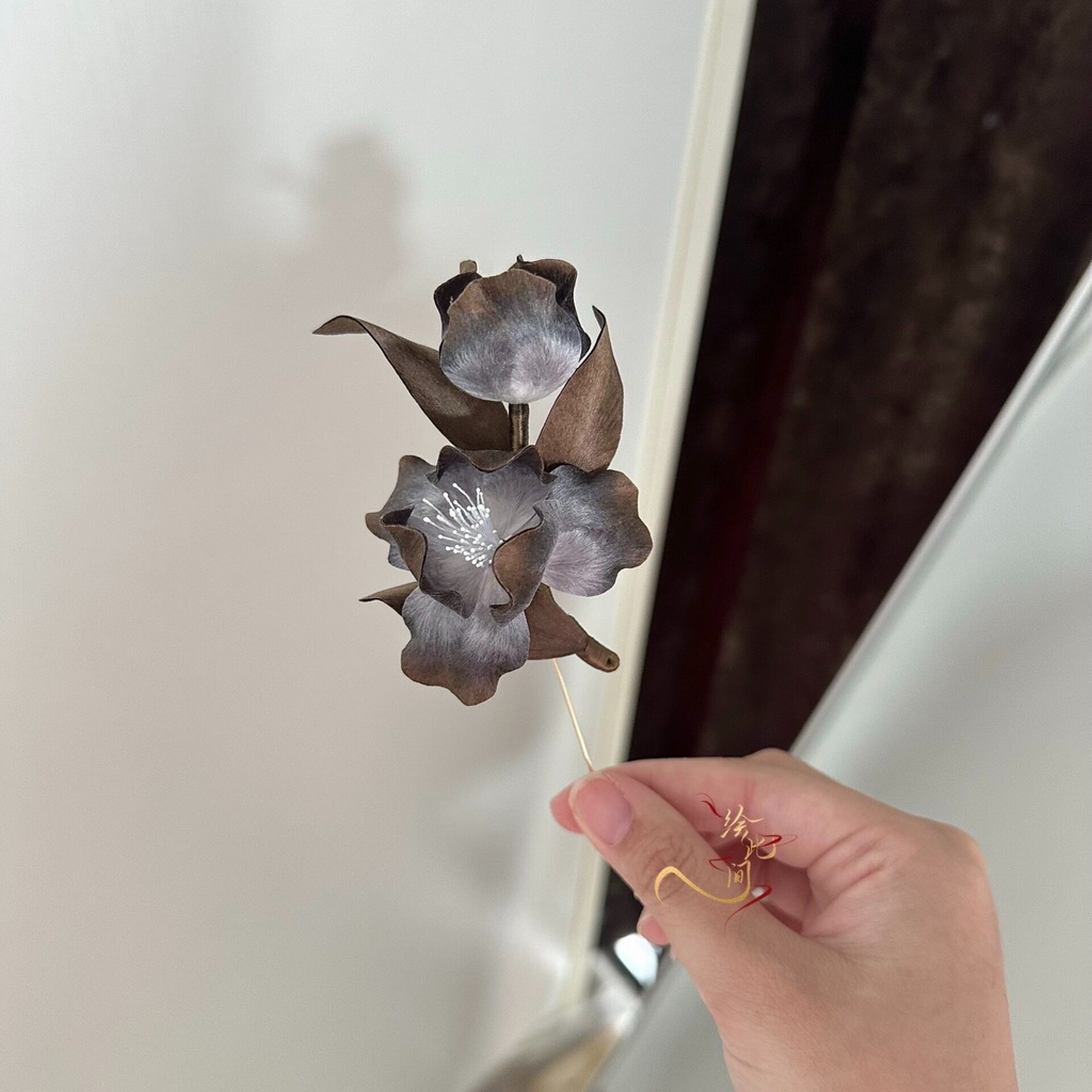 Shadow Iris Brooch – Handmade Black & Silver Silk Thread Ronghua Flower Jewelry, Nature Inspired Botanical Wearable Art Gift