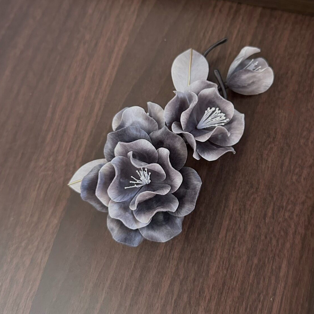 Smoky Gray Camellia Blossom Brooch – Handmade Silk Thread Ronghua Botanical Jewelry, Nature Inspired Wearable Flower Art & Gift