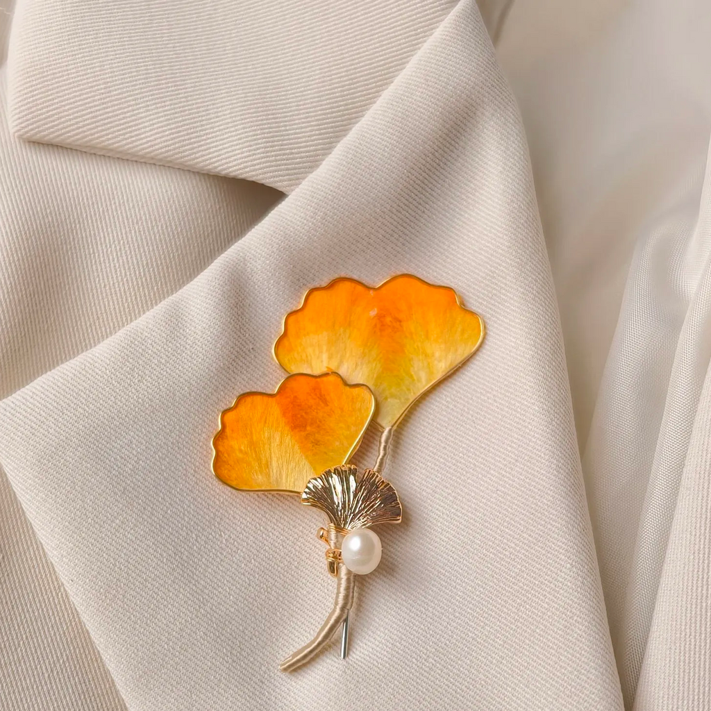 Handmade Ginkgo Leaf Brooch & Hairpin – Botanical Wearable Art Inspired by Nature, Traditional Ronghua Silk Thread Craft, Golden Leaf Jewelry & Meaningful Handmade Gift