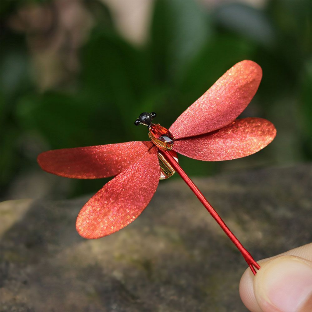 Handmade Dragonfly Brooch & Hairpiece – Silk Thread Ronghua Jewelry Inspired by Dragonflies, Nature & Summer Light