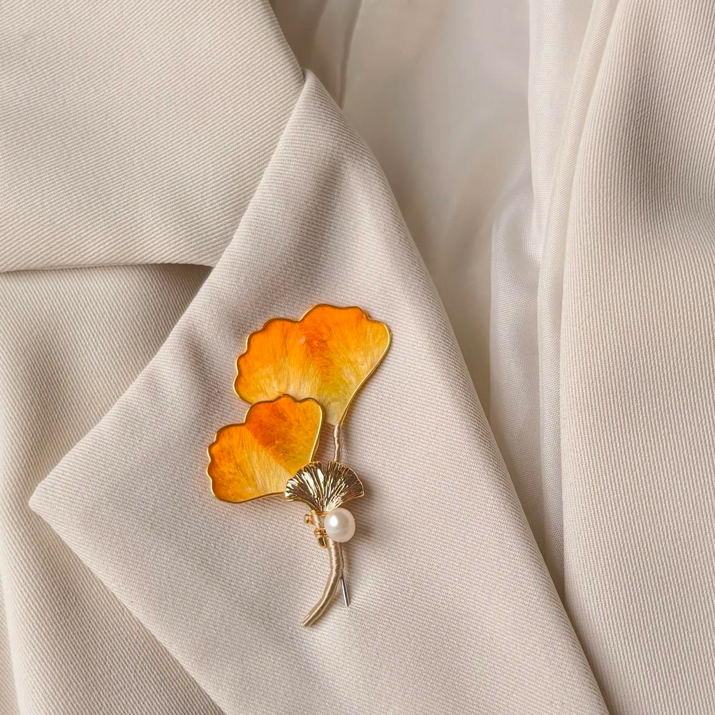 Handmade Ginkgo Leaf Brooch & Hairpin – Botanical Wearable Art Inspired by Nature, Traditional Ronghua Silk Thread Craft, Golden Leaf Jewelry & Meaningful Handmade Gift