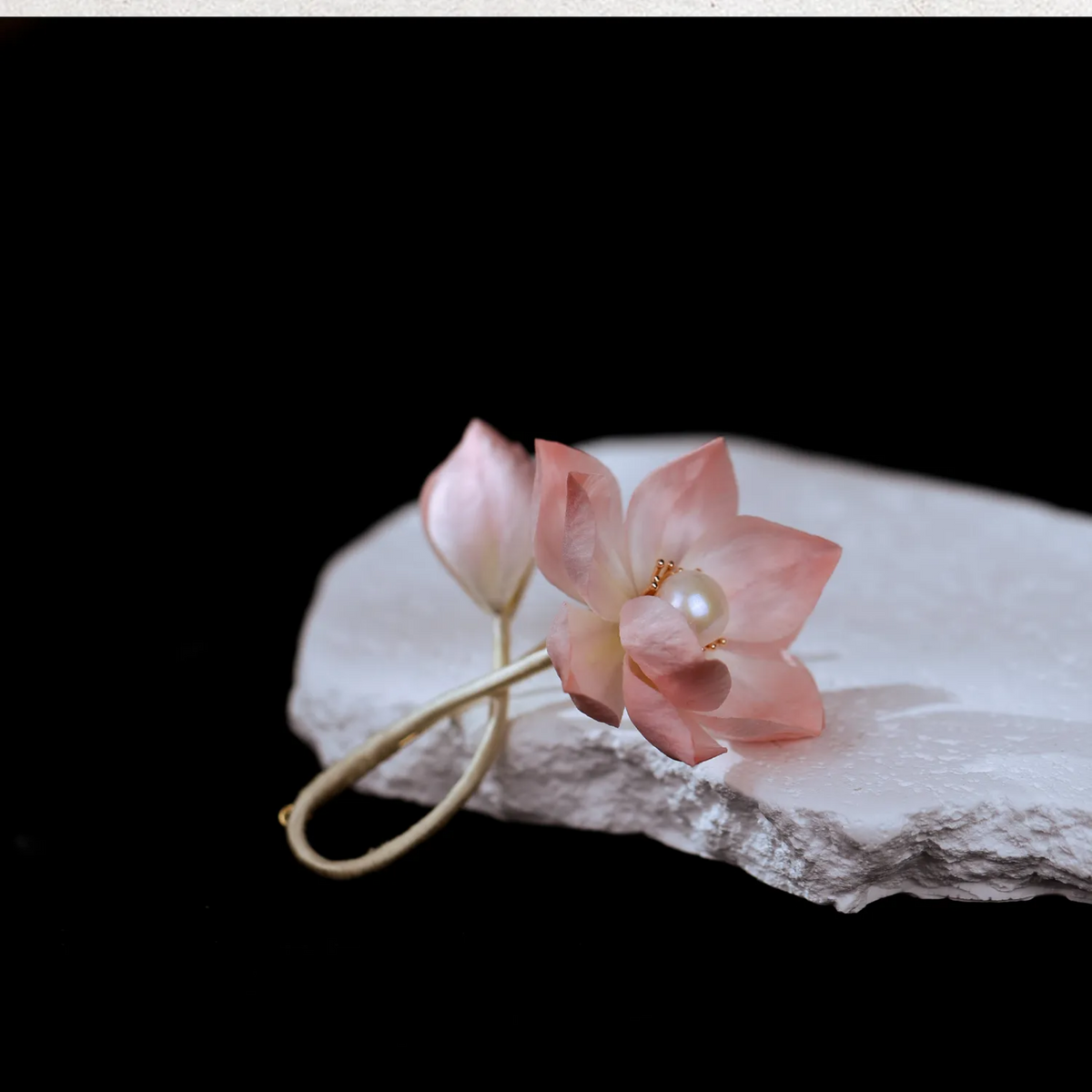 Lotus Flower Brooch Handmade with Silk Thread – Traditional Ronghua Botanical Jewelry, Pink Floral Accessory, Unique Nature Inspired Gift