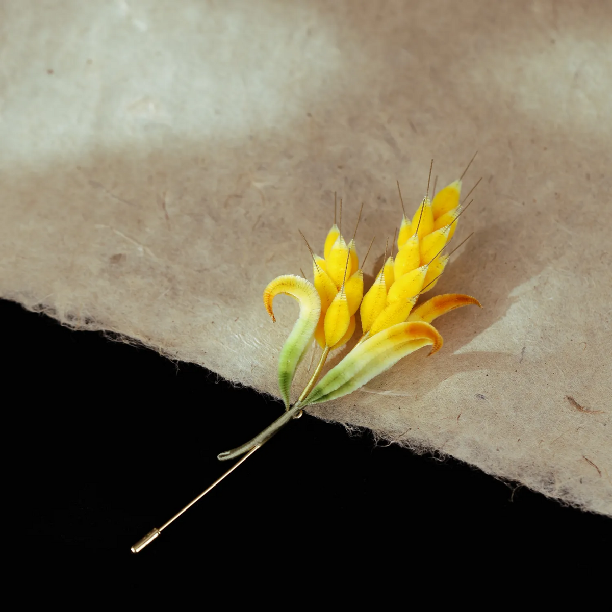 Handmade Wheat Brooch – Botanical Wearable Art Inspired by Nature, Traditional Ronghua Silk Thread Craft, Harvest Jewelry & Unique Handmade Gift
