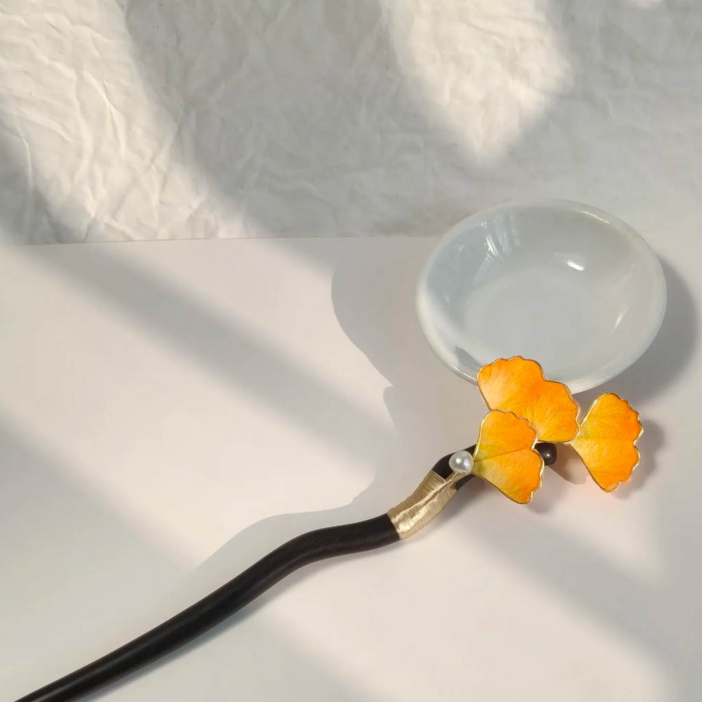 Handmade Ginkgo Leaf Brooch & Hairpin – Botanical Wearable Art Inspired by Nature, Traditional Ronghua Silk Thread Craft, Golden Leaf Jewelry & Meaningful Handmade Gift